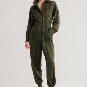SOLD. Lilysilk Elegant Olive Green Women's Jumpsuit Size Small MSRP $420